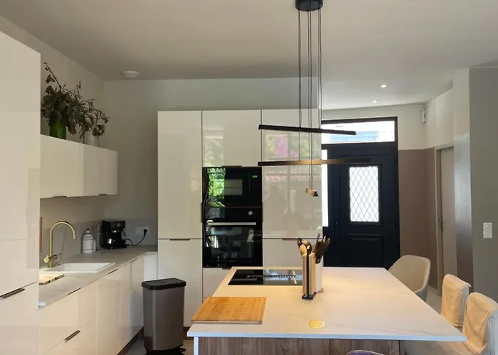 Chai Et Cuve A Vin De 1907 En